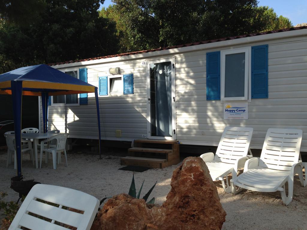 Happy Camp Mobile Homes In El-Bahira Camping Village San Vito Lo Capo Exteriör bild